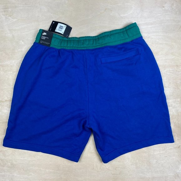 Nike Sportswear Swoosh Fleece Shorts 2XL New - Picture 2 of 3